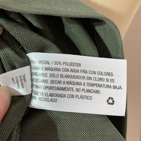 And ea wy Women Top Size M Green Olive - Picture 10 of 11